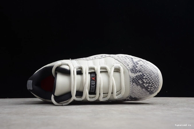 Air Low Light Jordan Bone Snake SE 11 CD6846-002 0812